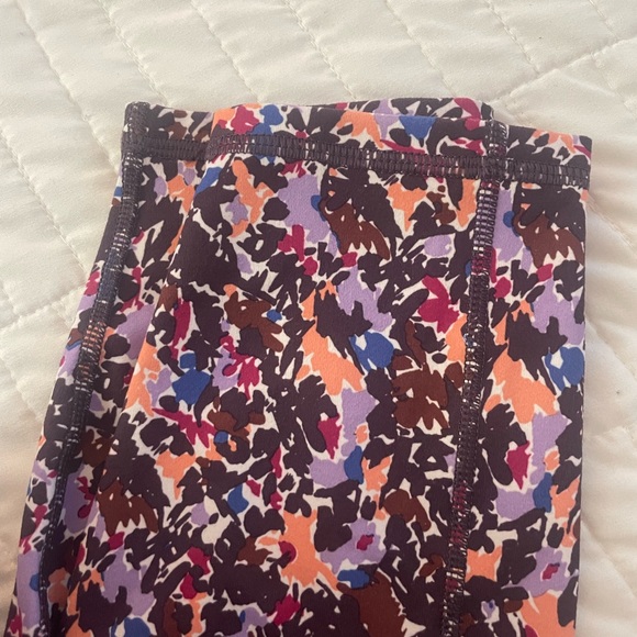 Workout set. Women’s medium. - Picture 8 of 10